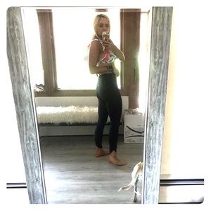 Lululemon cropped black leggings!